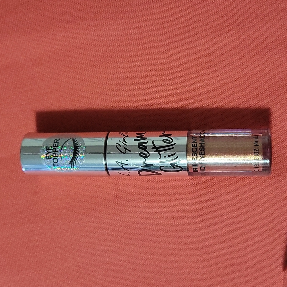 L.A. Girl Dream Glitter Liquid Eyeshadow